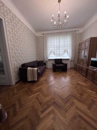 Затишна 2-кімнатна квартира у центрі - фото 1