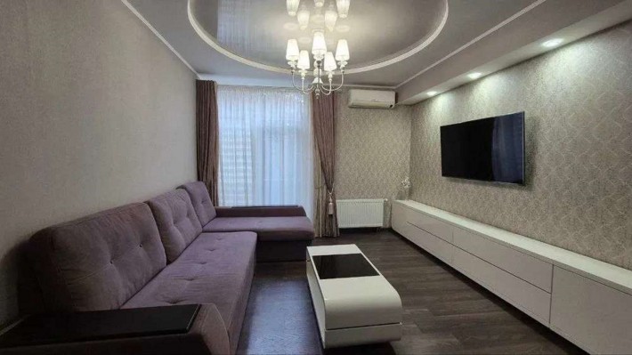 Продаж 3-к квартири вул. Регенераторна 4 - фото 1