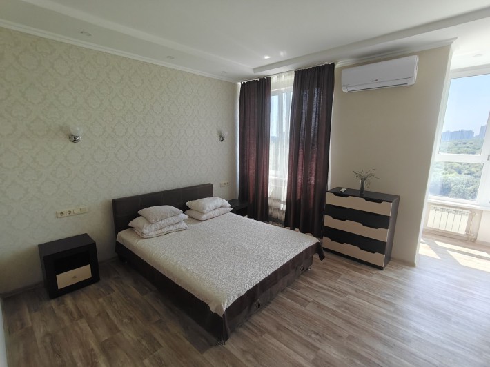 Оренда великої сімейної 2к кв, 67 м. Кв Дорогожичі, Жк Науковий - фото 1