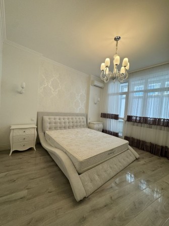 Актуально! 3-к (95м2) ЖК Панорама на Печерську, Щорса 44а, центр. - фото 1