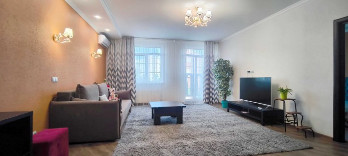 Оренда (Без комиссии) 2 ком. 70 м2 ЖК Британский квартал Луценка 6 - фото 1