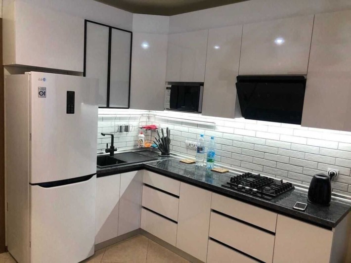 1-к. квартира 47м²(Вулиця Будівельників 22) - фото 1