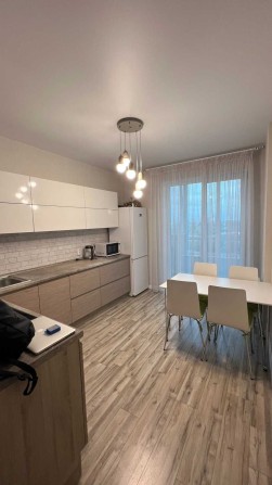 Здаеться чудова сучасна  квартира паркова зона Донца 2а - фото 1
