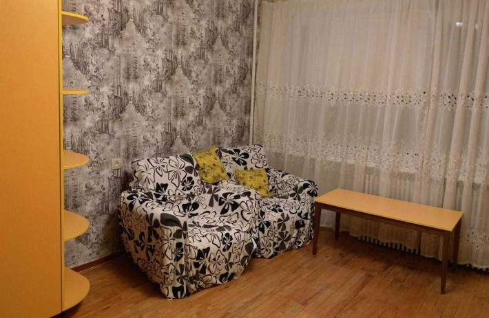 Оренда 1 кімнатної квартири вул. Незалежності 18А - фото 1