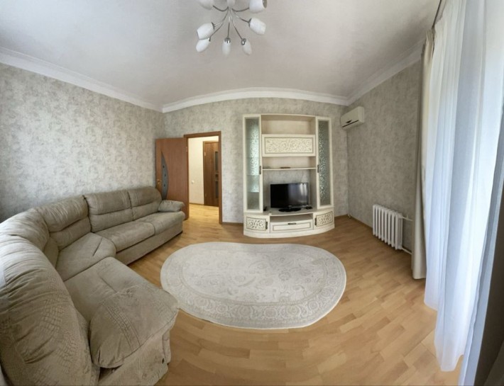 Сдам 2 ком возле ТЦ Пассаж. Пр Дмитрия Яворницкого д 33 - фото 1
