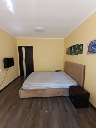 Сдаю 1 комнатную квартиру в центре в ЖК Жуковский - фото 1