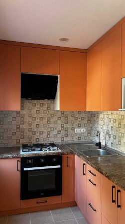 Оренда однокімнатної квартири з ремонто. Крошня - фото 1