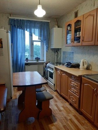 Сдаю 3к  квартиру   с Агв в центре  , есть  5  спальных  места - фото 1