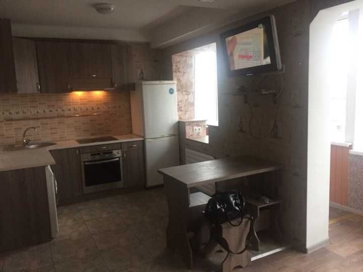 Здам 1 кімнатну квартиру в 1 хвилині від м. Героїв Дніпра - фото 1
