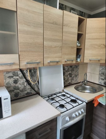 Сдаю 1к/кв Адмиральская 2/5 ремонт,мебель,техника 6500 - фото 1