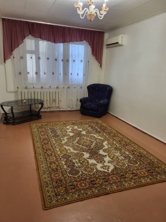 Сдаю 1 квартиру, Садовая, 2/9,6000 гр плюс ком.усл. торг - фото 1