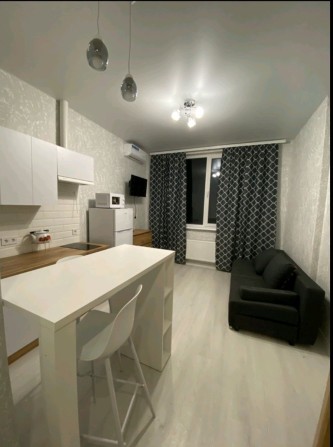 Сдам 1 комнатную квартиру в ЖК Смарт сити - фото 1