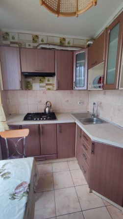 Сдам 3 к.кв., на пороге м. Холодная Гора, ул. Холодногорская, 4 - фото 1