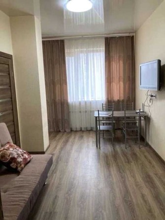 оренда 2к квартири на просп. Небесної Сотні - фото 1
