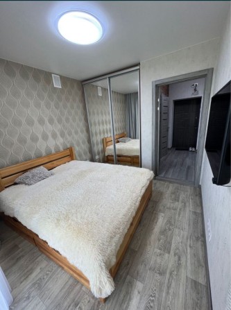 Сдам 1комн квартиру м. Дворец Спорта в новострое - фото 1