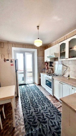 Сдам 3к квартиру газовый спецпроект  район Сити Центра на Таирова - фото 1