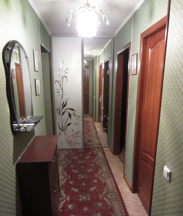 Сдам 2 кв ТРК Украина Юбилейный, р-н 24 этажки 76 6000 гр. - фото 1
