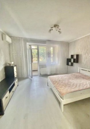 Аренда СЛАМ 1 ком Большую кв Евро ремонт Нищинского Все есть - фото 1
