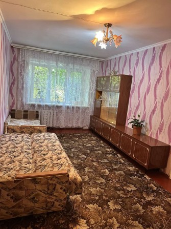 Сдам 2к.кв пр-т Гагарина  1эт,меб,техн. - фото 1