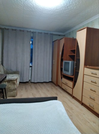 Сдам 1 ком кв ул.Есенина12, 4/5 - фото 1