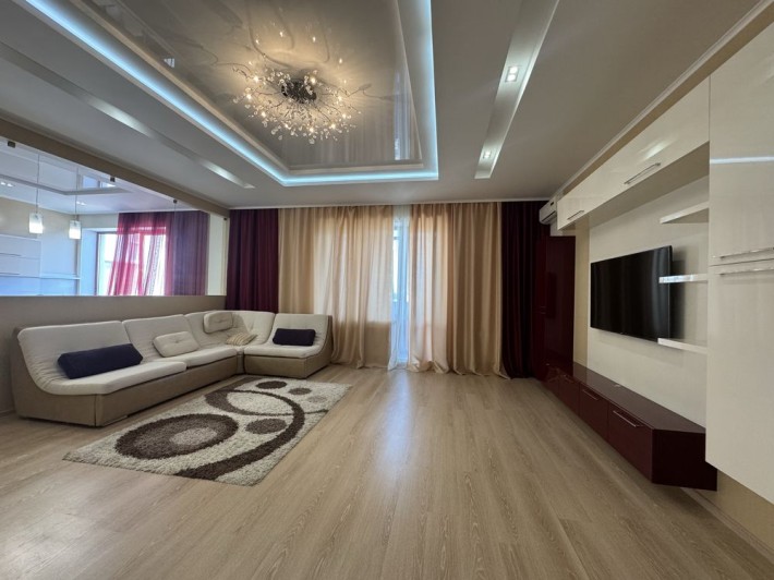 Сдам 2 комнатную квартиру 100м2 ЖК Ляпунова,16 Авантаж - фото 1