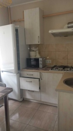 Сдам однокомнатную квартиру Гвардейцев Широнинцев,40. - фото 1