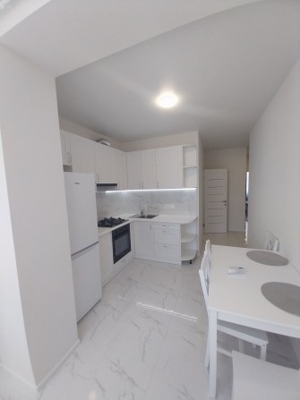 Довгострокова оренда нової двокімнатної квартири 62м² - фото 1