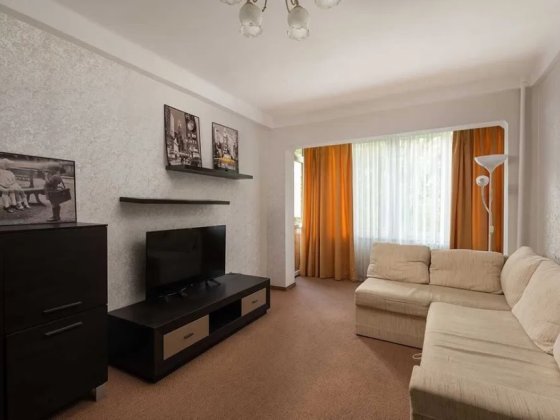 Продаж 2 кімнатної квартири на Русанівському бульварі 9 Київ