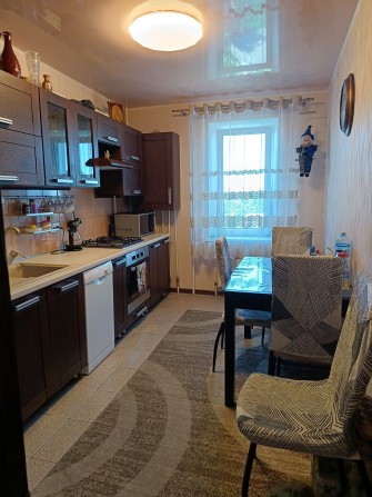 Продам 3 квартиру, центр, автономне опалення, ремонт, меблі. - фото 1