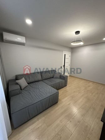 Продам 2 комнатную квартиру - фото 1