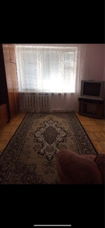 Продам 2-х кімнатну квартиру - фото 1