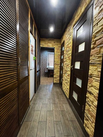 Продам 3к квартиру ЛБ 5 м-н остановка ЗИЛ - фото 1