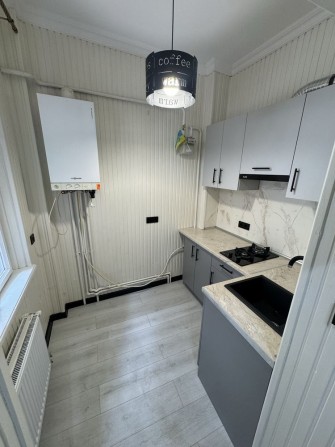 Продам 2км квартиру з ремонтом в центрі по вул.Підвалля - фото 1