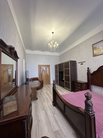 2 кімнатна квартира з ремонтом, меблями, гаражем - фото 1