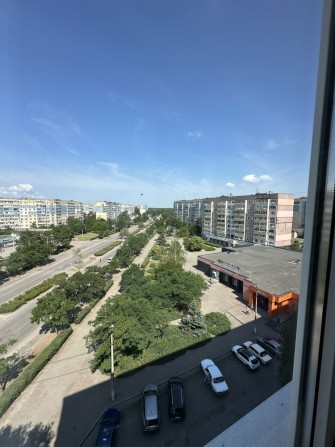 Продам классную двушку с  АВТОНОМКОЙ  11мкрн YANOVA - фото 1