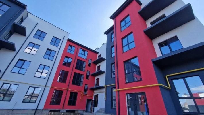 Продаж квартири в новому будинку - фото 1
