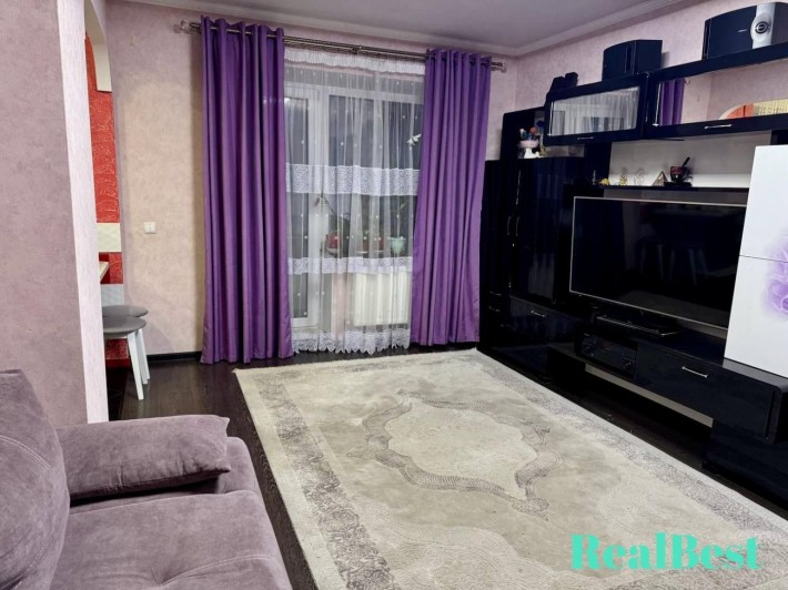 Продаж / Квартира / Незалежності, Здолбунів - фото 1