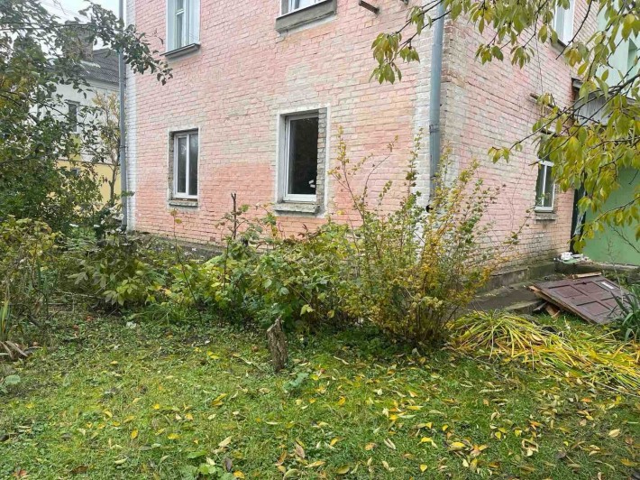 продам квартиру з окремим входом - фото 1