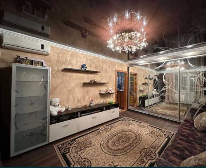 Продам 2 кімнатну квартиру з АГО, 10 МКр ЛІВИЙ БЕРЕГ .Б. - фото 1
