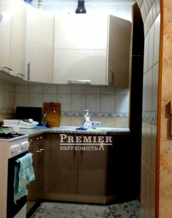 У продажу 2 кімн. квартира в центрі м. Чорноморськ. - фото 1