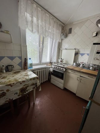 Продам 3 к квартиру в центрі - фото 1