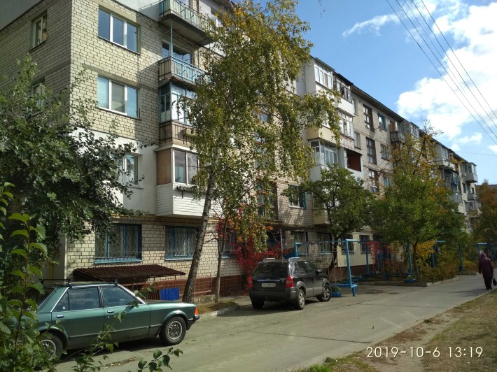 Продам 2-кімнатну квартиру в м. Каневі - фото 1