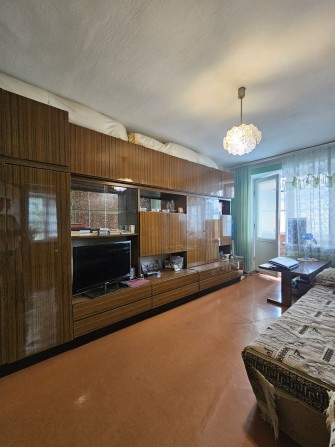 Продам 3 кімнатну квартиру в центрі міста - фото 1