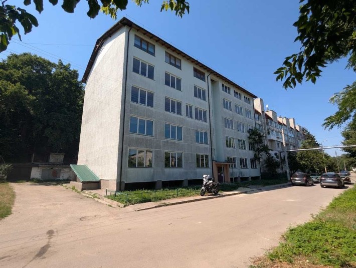 Сучасна 2 кімнатна 58 кв.м.  неподалік центру після будівельників - фото 1