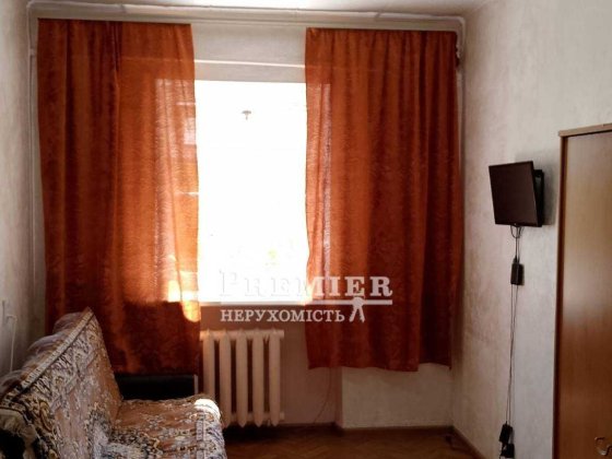 Продаж квартири комунального типу у м. Чорноморськ Черноморск