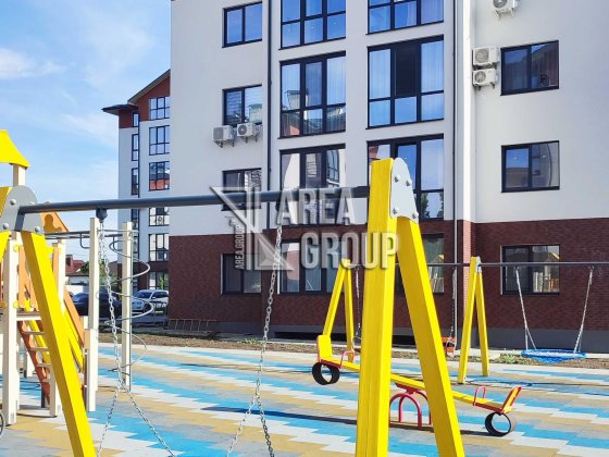 Простора 2-кімнатна квартира в зданому будинку ЖК "Джем Таун" Кам'янець-Подільський