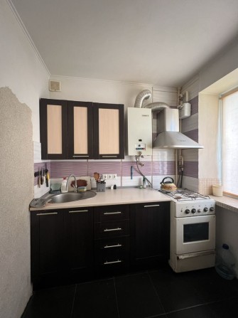 Продаж 3 кімнатноі квартири у центрі міста - фото 1