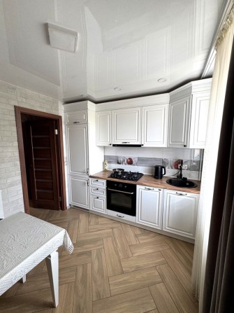 Продам квартиру в центрі - фото 1