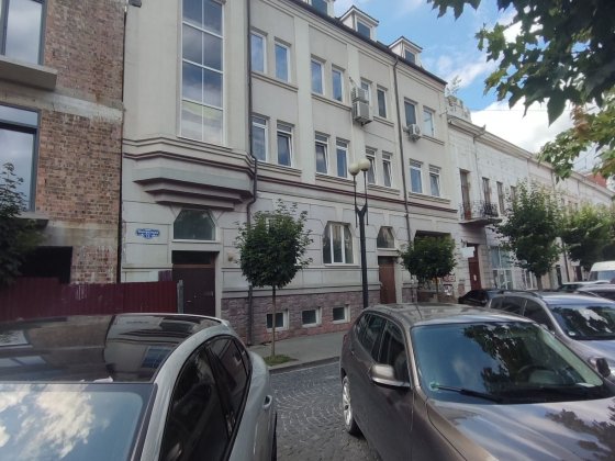 Продам квартиру  3 кімнатну Коломыя