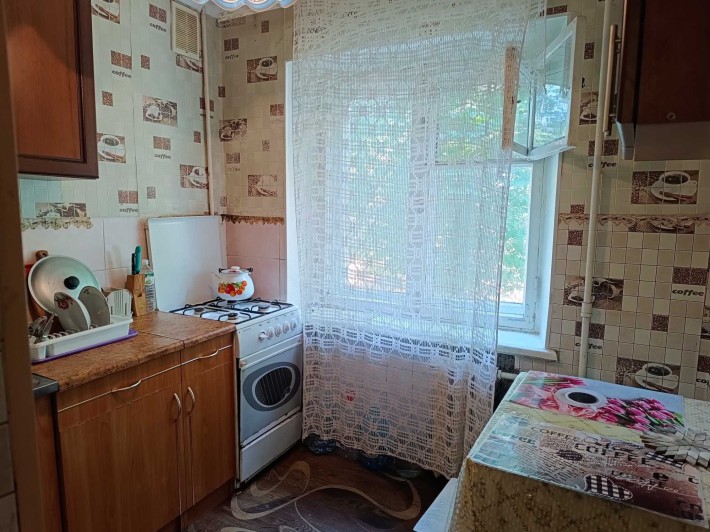 Продам 2х комнантую квартиру в г. Черноморск на ул. Парковая - фото 1